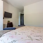 Villa Deluxe *