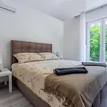 Villa Deluxe