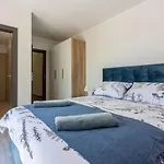 Villa Deluxe