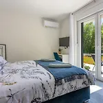 Deluxe Villa Trget