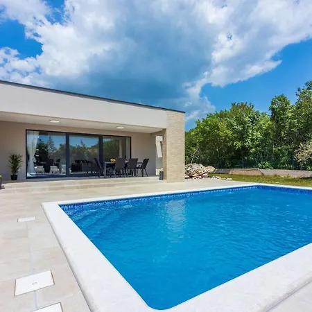 Deluxe Villa *