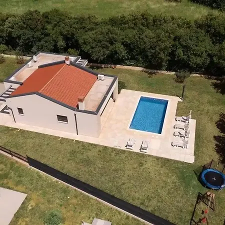 Deluxe Villa *