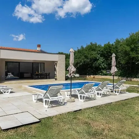 Deluxe Villa Trget