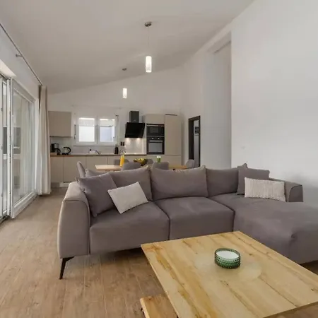 Deluxe Villa *